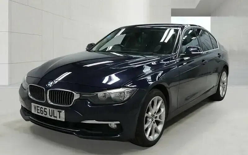 Usado BMW 330 Luxury Line 258 CV (189 kW) 2017 Berlina