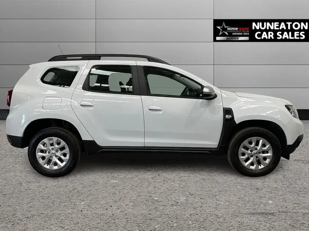 Used Dacia Duster Expression 150 HP (110 kW) 2023 White SUV