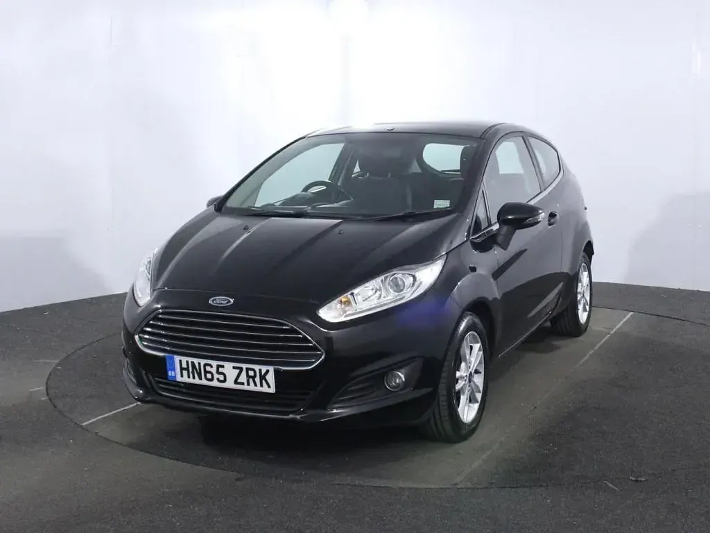 Used Ford Fiesta Zetec 100 HP (73 kW) 2015 Black Hatchback