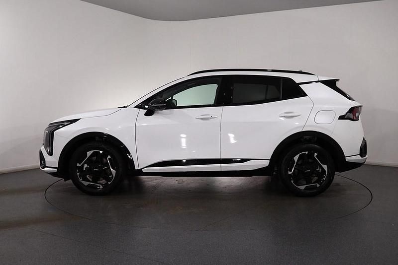 New Kia Sportage GT-Line 2025 White SUV