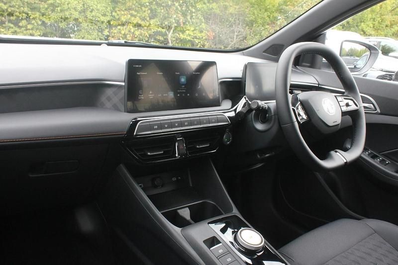 New MG MG3 Trophy 194 HP (142 kW) 2025 White Hatchback