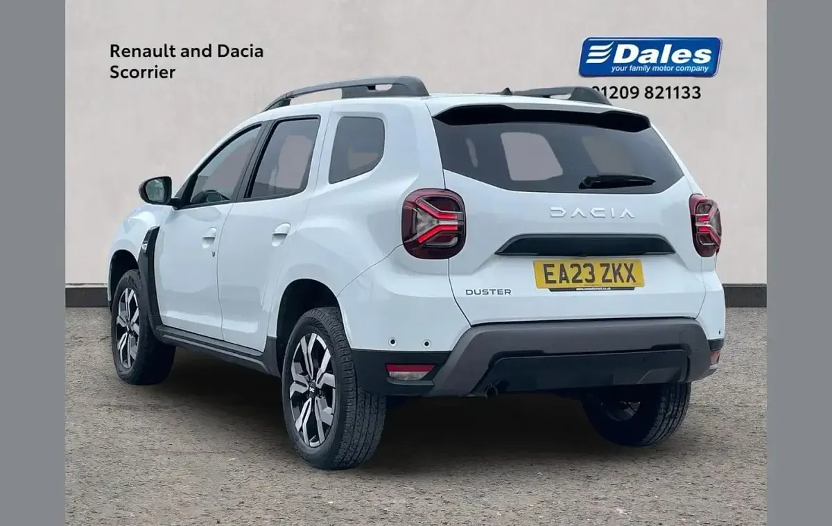 Used Dacia Duster Journey 88 HP (64 kW) 2023 White SUV