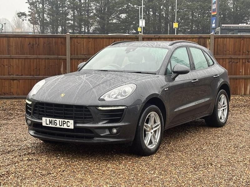 Used Porsche Macan 258 HP (189 kW) 2016 Grey SUV