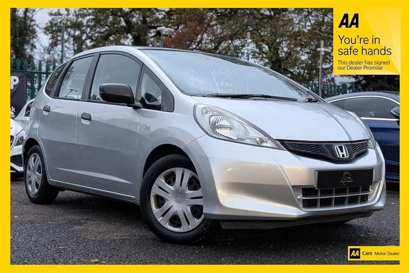 Silver Used 2013 Honda Jazz S Hatchback | £2,688 (Good price) - Image 1/3