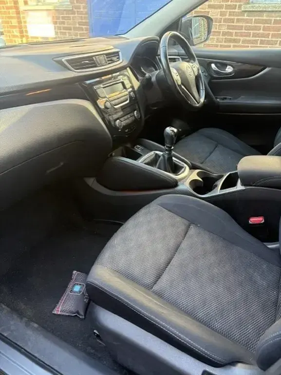 Used Nissan Qashqai Acenta 115 HP (84 kW) 2014 Grey SUV