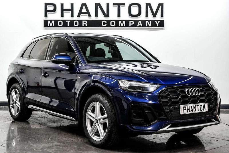 Blue Used 2020 Audi Q5 S-Line SUV | £23,750 (Fair price) - Image 1/4