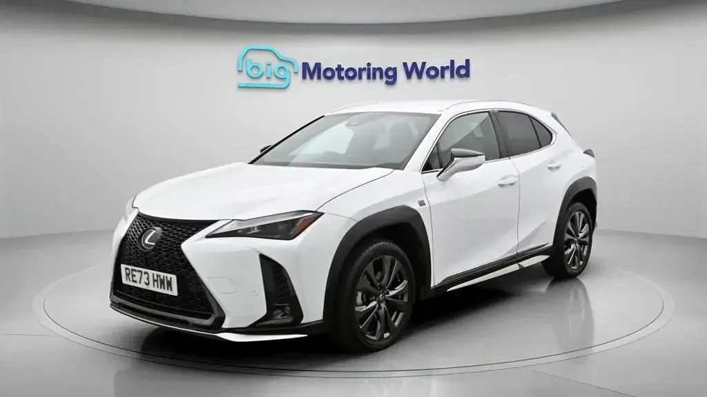 Used Lexus UX 250h Sport Design Packet 184 HP (135 kW) 2023 White SUV