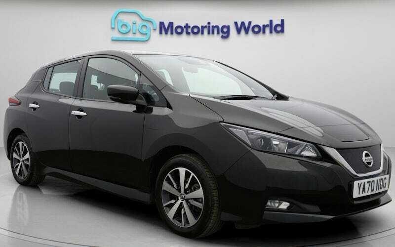 Black Used 2020 Nissan Leaf Acenta Hatchback | £8,100 (Super price) - Image 1/4