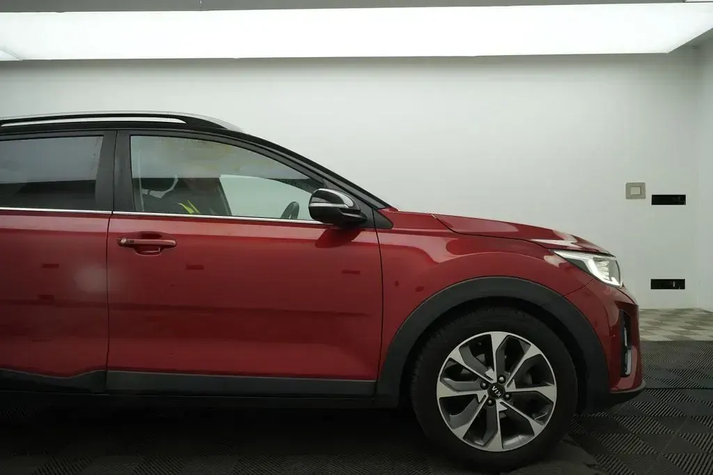 Used Kia Stonic 118 HP (86 kW) 2018 Red SUV