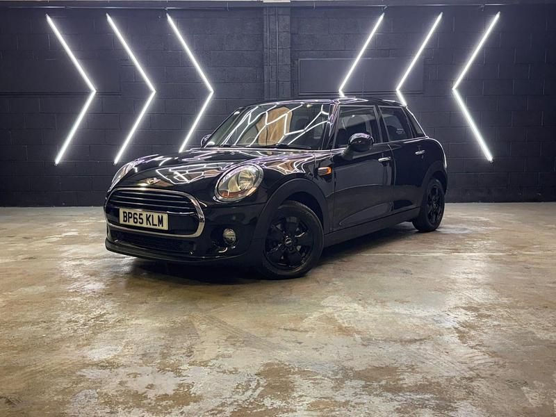 Used Mini Cooper D Hatch 116 HP (85 kW) 2016 Black Hatchback