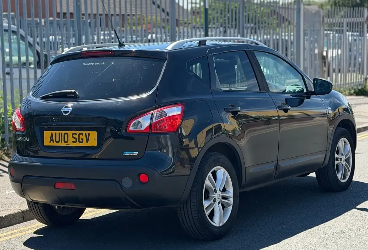 Used Nissan Qashqai N-TEC 106 HP (77 kW) 2010 Black SUV