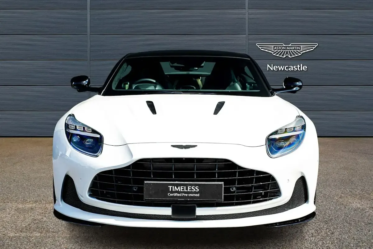 New Aston Martin V8 680 HP (500 kW) 2026 White Coupe