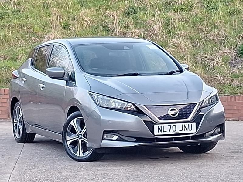 Usado Nissan Leaf N-Connecta 110 kW (150 HP) 2020 Cinzento Citadino