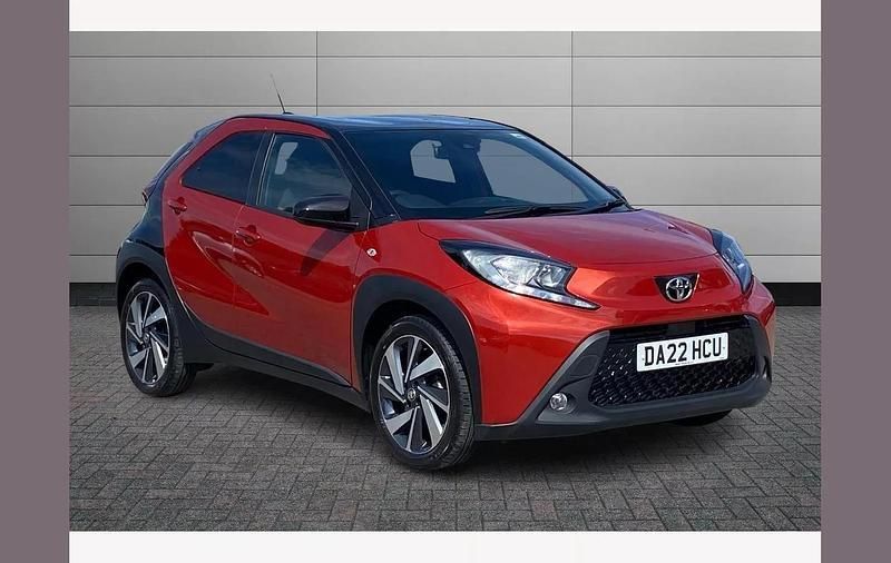 Red Used 2022 Toyota Aygo Hatchback | £14,490 (Fair price) - Image 1/4