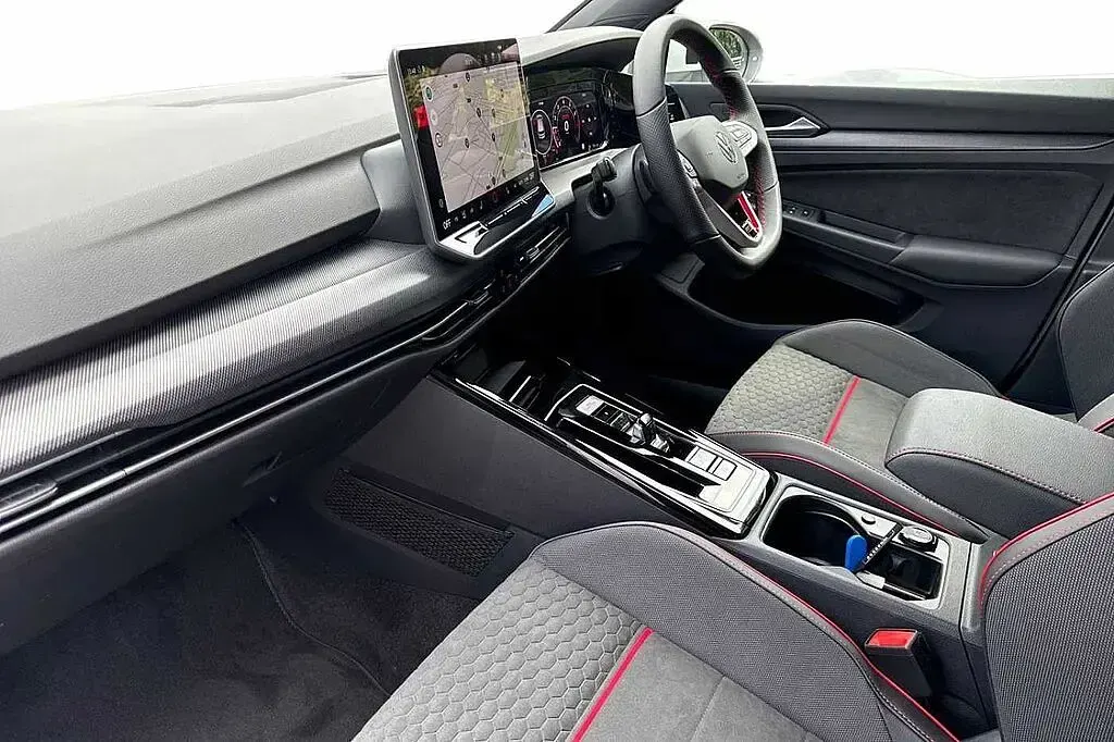 New VW Golf VIII GTI Clubsport 300 HP (220 kW) 2026 Oryx white Hatchback