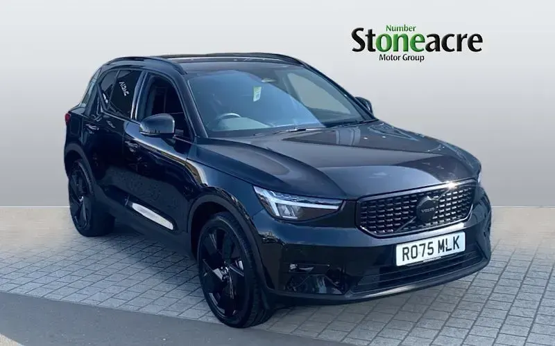 Used Volvo XC40 Plus 197 HP (144 kW) 2025 SUV