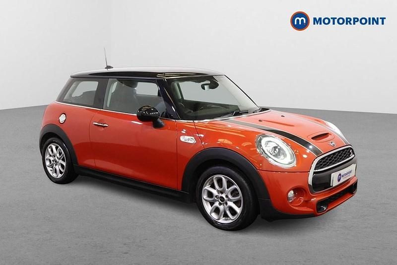 Orange Used 2019 Mini Cooper S Classic Hatchback | £12,999 (Good price) - Image 1/4