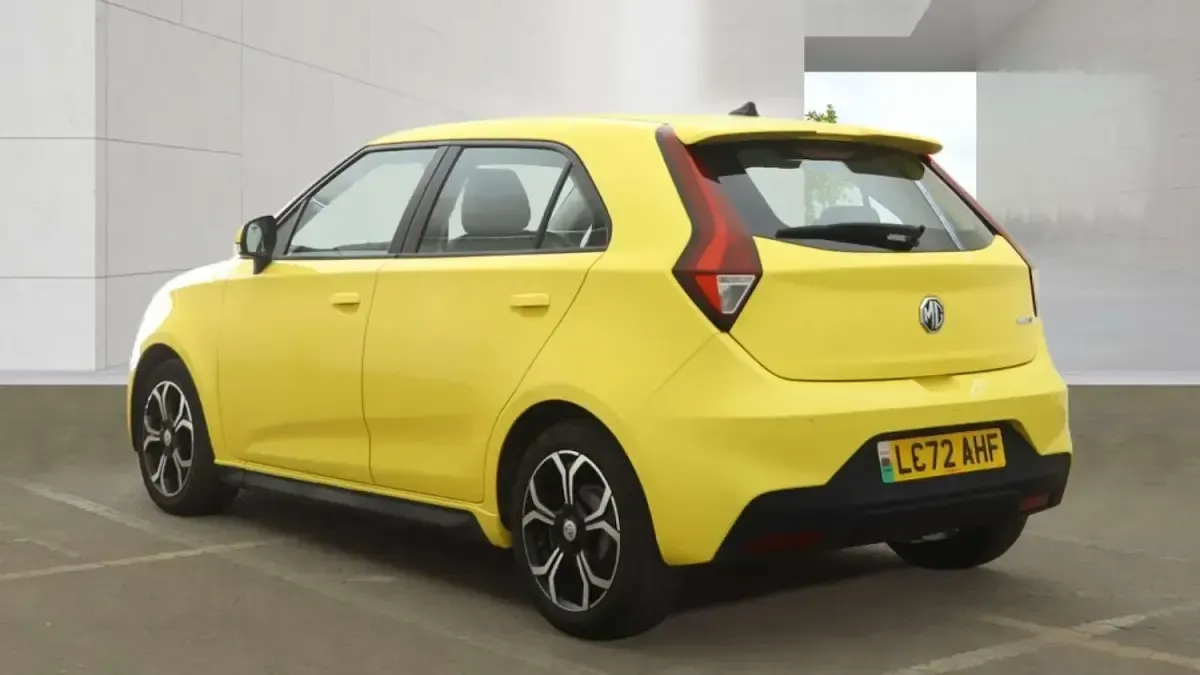 Used MG MG3 Exclusive 106 HP (77 kW) 2022 Yellow Hatchback