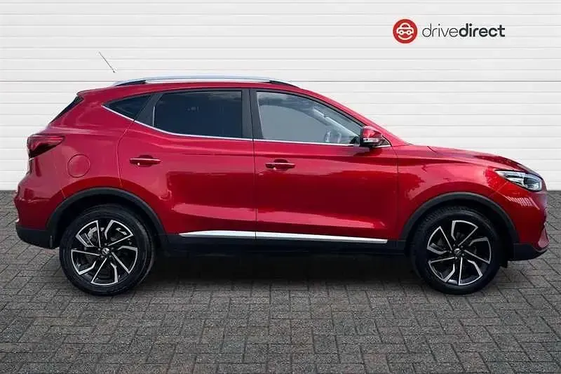 Używany MG ZS Exclusive 111 KM (81 kW) 2023 Czerwony SUV