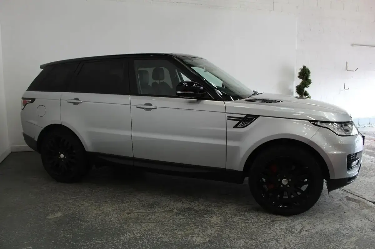 Used Land Rover Range Rover HSE Dynamic 275 HP (202 kW) 2014 Silver SUV