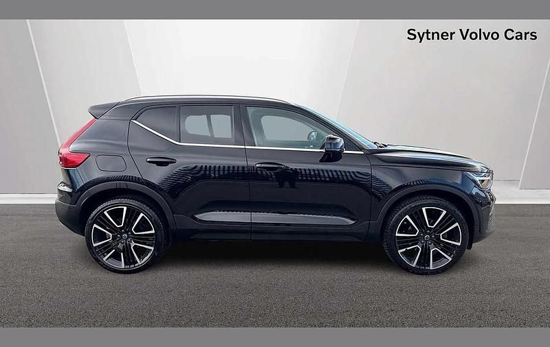 Used Volvo XC40 Ultra 161 HP (118 kW) 2025 Black SUV