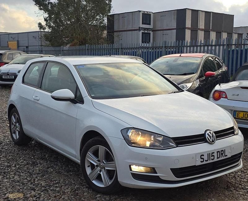 Used VW Golf VII Match 125 HP (91 kW) 2015 White Hatchback