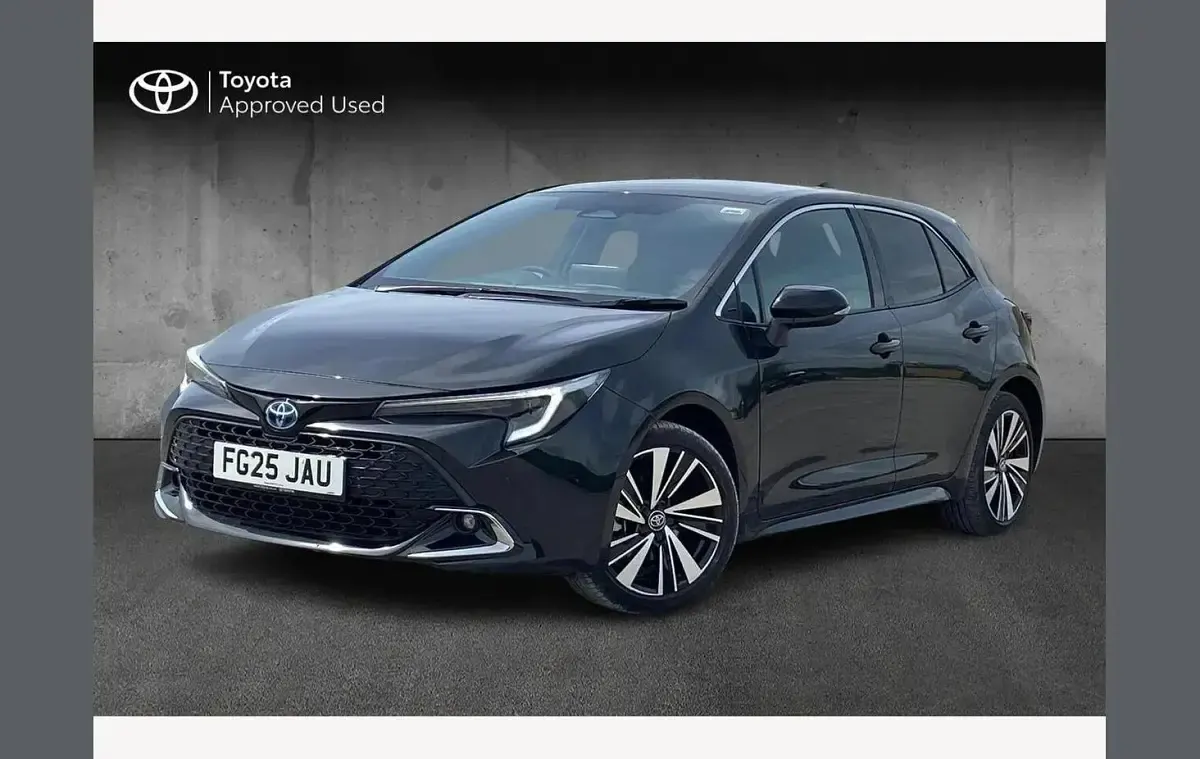 Used Toyota Corolla Design 140 HP (102 kW) 2025 Black Hatchback