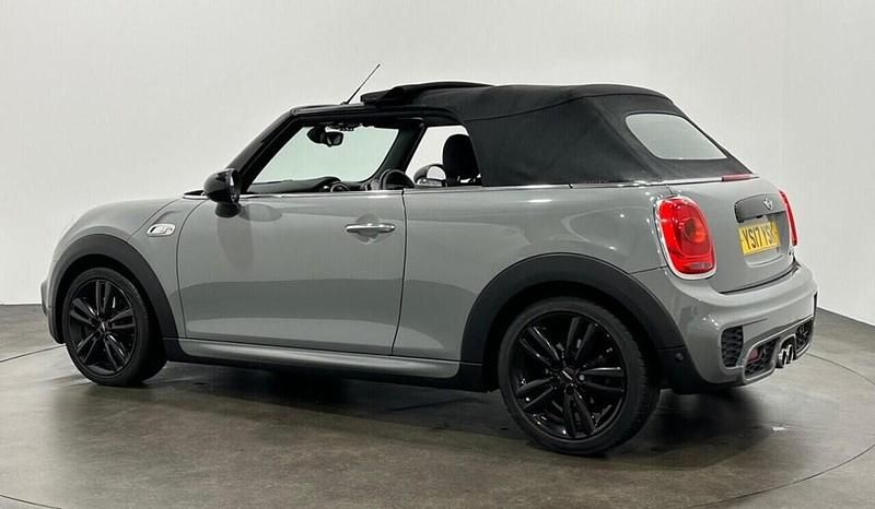 Second-hand Mini John Cooper Works Cabriolet 192 CP (141 kW) 2017 Gri Cabrio