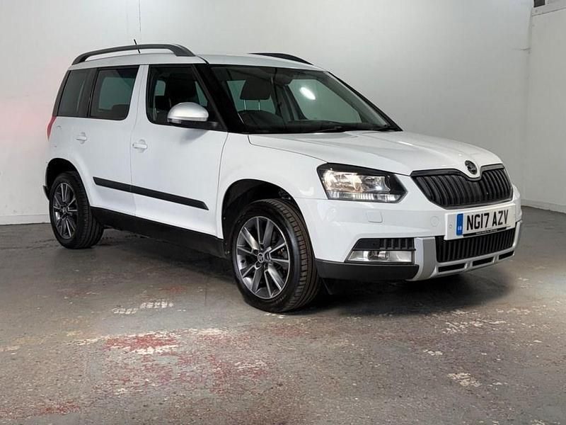 White Used 2017 Skoda Yeti SE Drive SUV | £7,950 (Good price) - Image 1/4