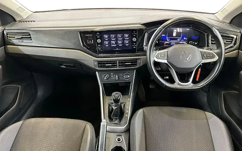 Used VW Taigo Life 95 HP (69 kW) 2022 Red SUV