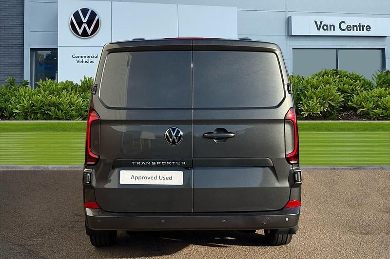 New VW Transporter Pro 170 HP (125 kW) 2025 Grey Van