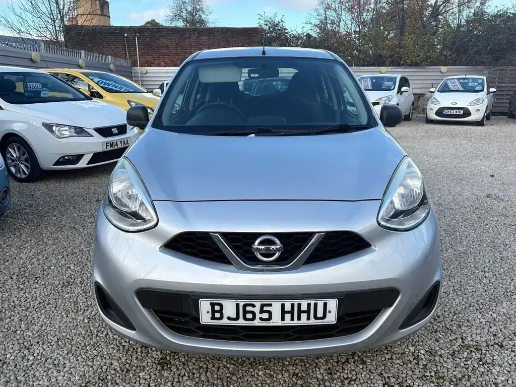 Używany Nissan Micra Visia 80 KM (58 kW) 2015 Srebrny Hatchback