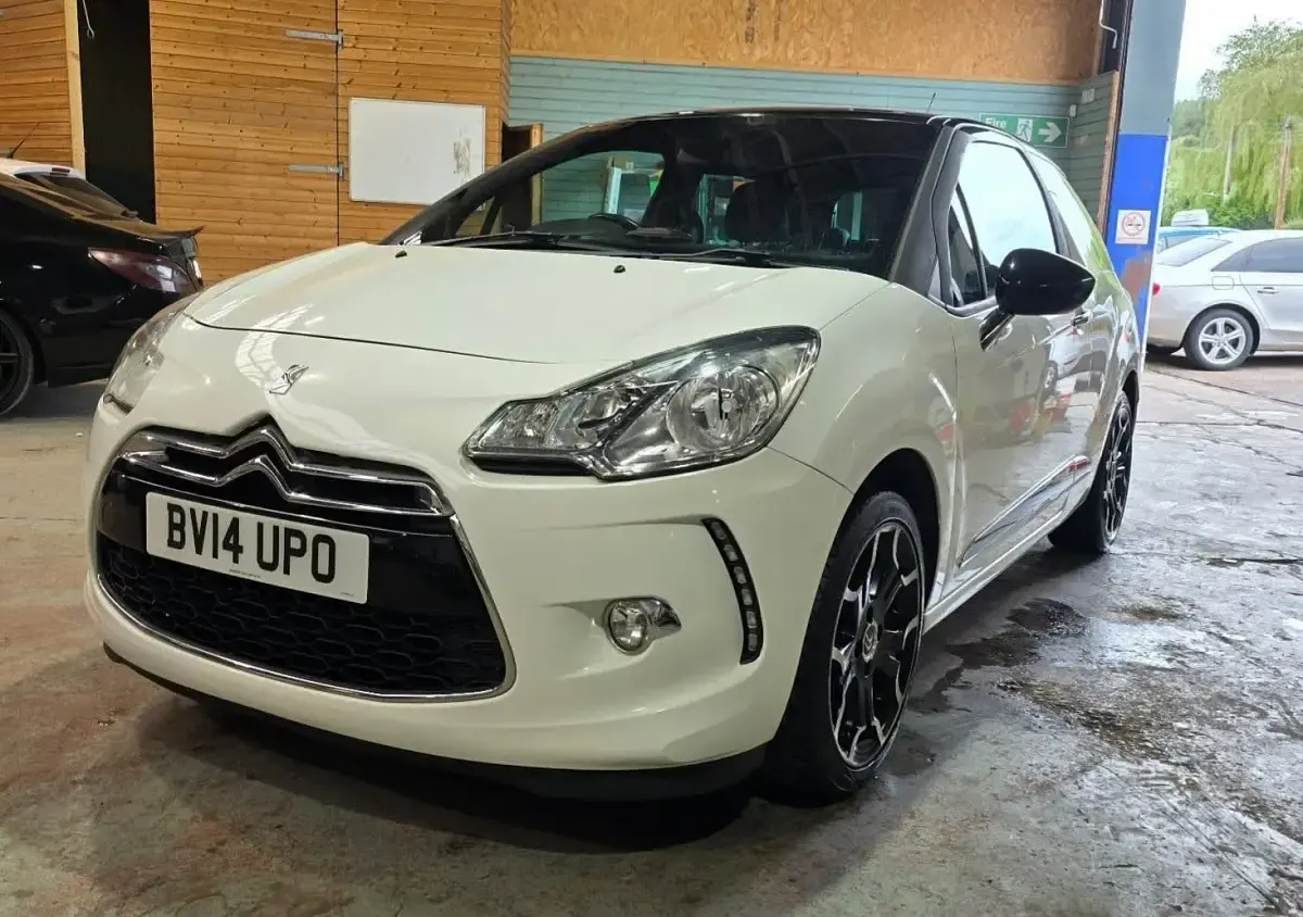 Usado Citroën DS3 2014 Branco Citadino