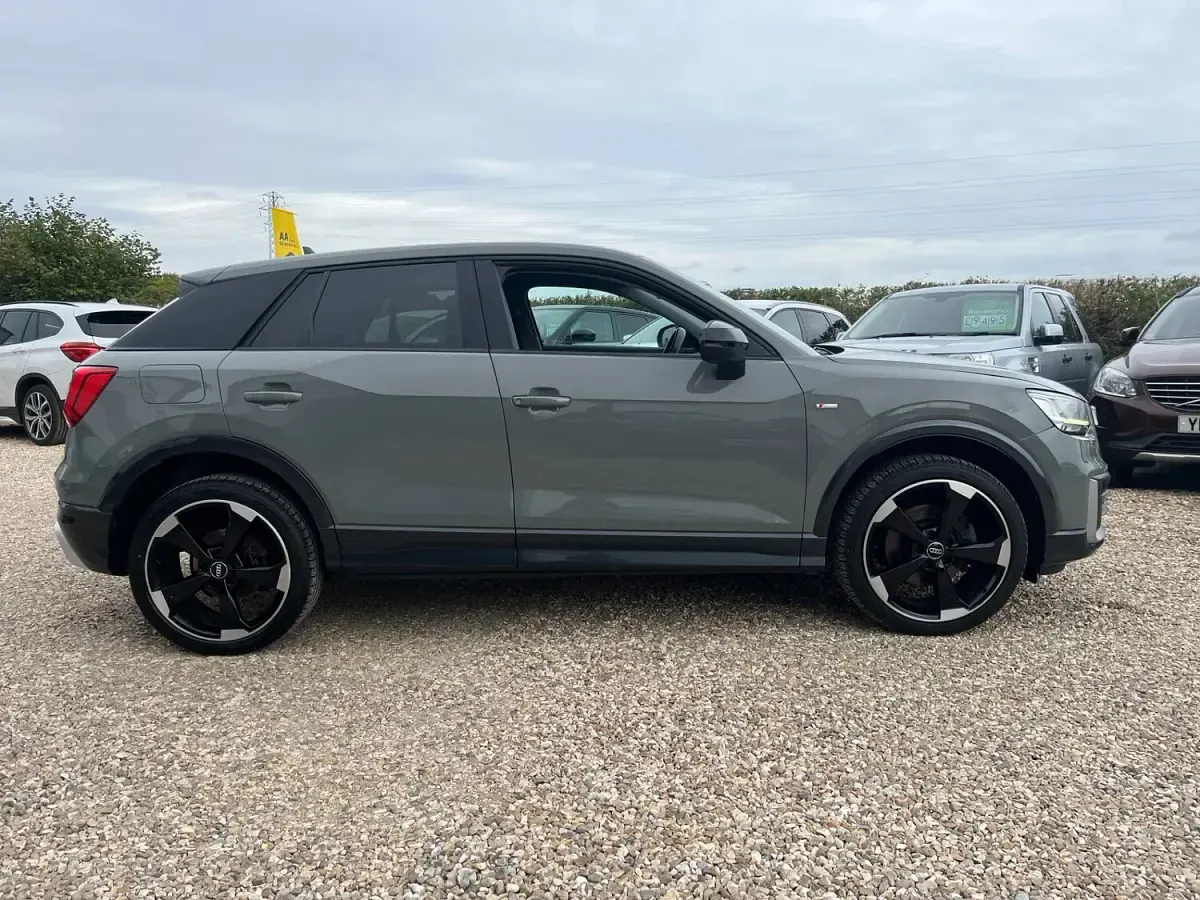 Used Audi Q2 Design 150 HP (110 kW) 2018 Grey SUV