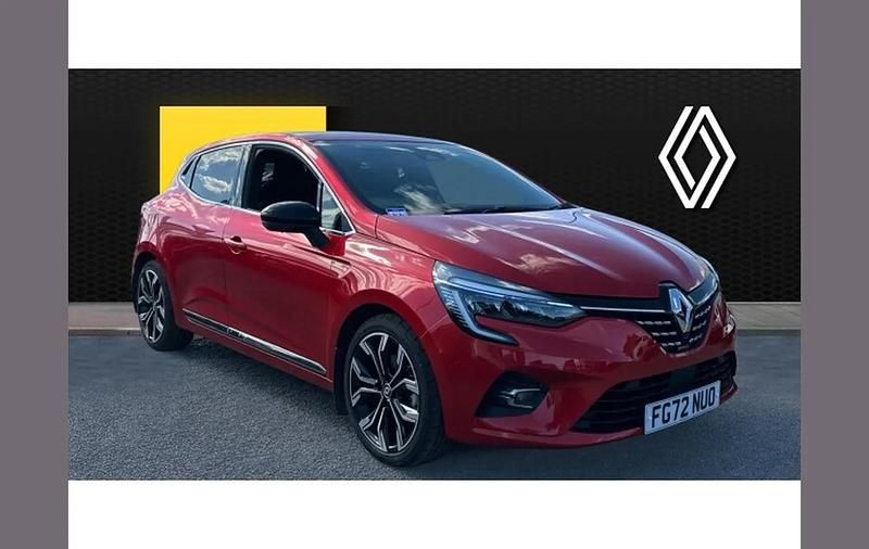 Used Renault Clio V Techno 145 HP (106 kW) 2022 Red Hatchback