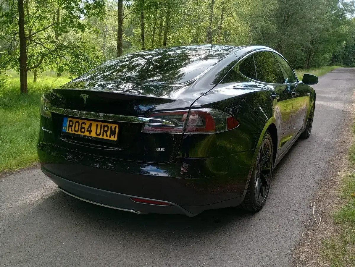 Used Tesla Model S 278 kW (379 HP) 2014 Black Hatchback