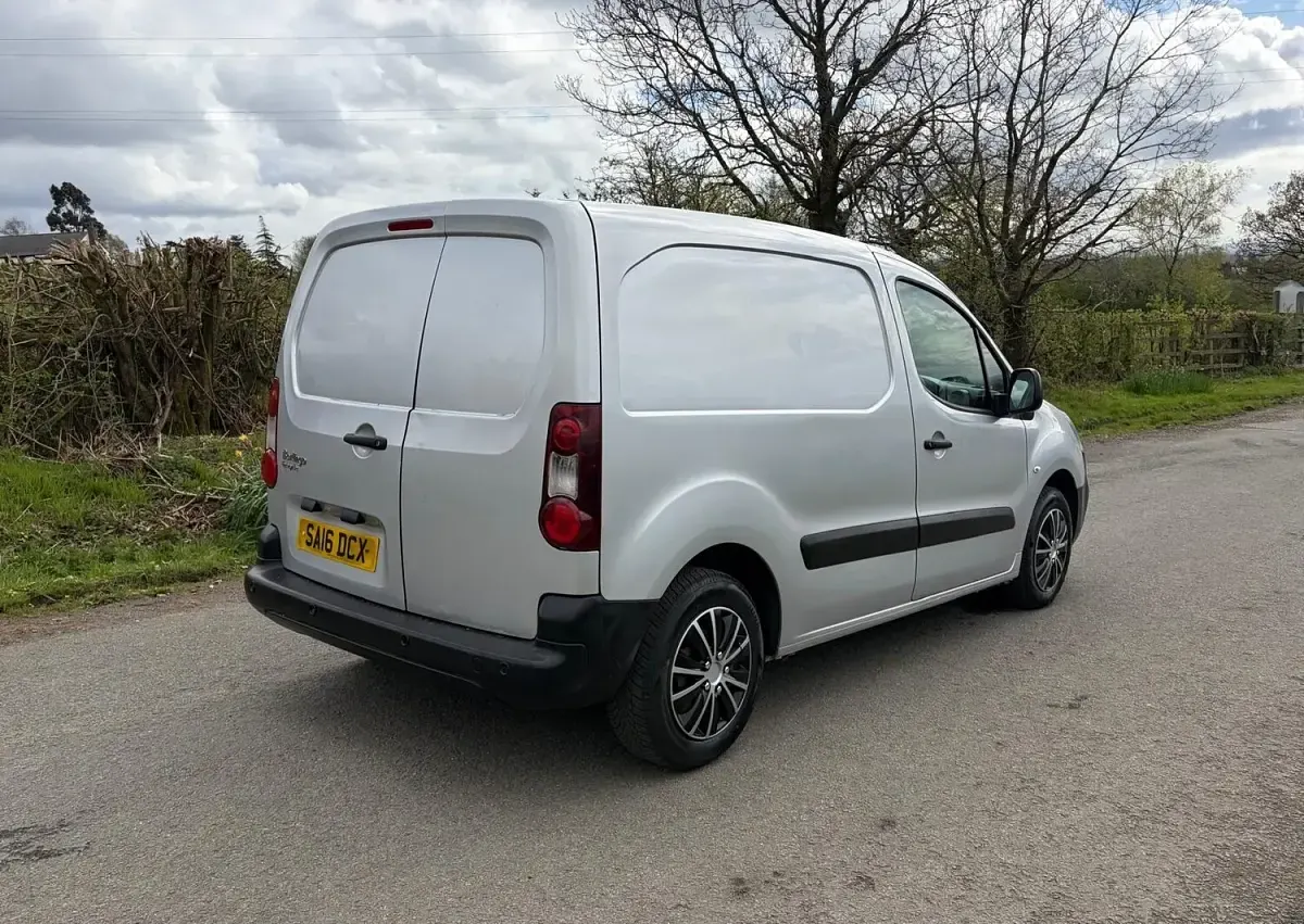 Used Citroën Berlingo 75 HP (55 kW) 2016 Silver MPV