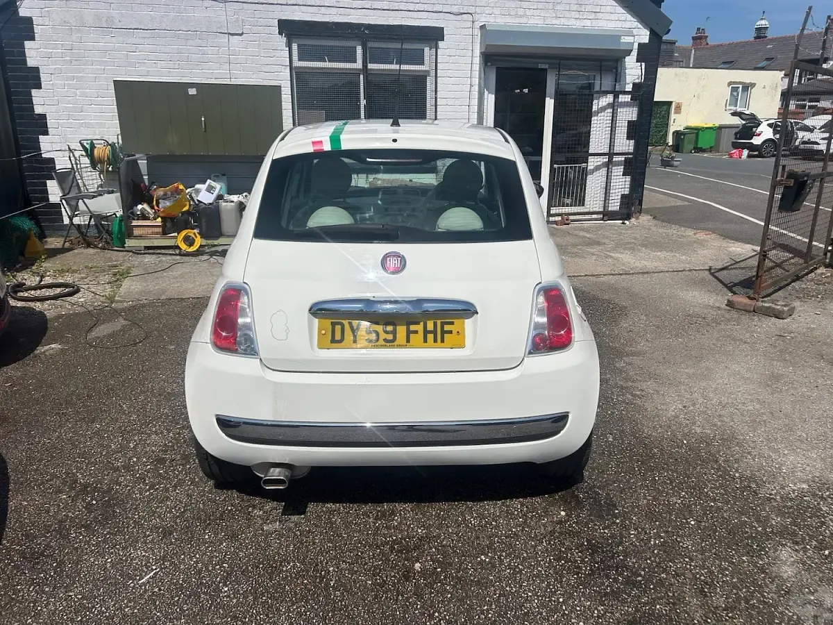 Used Fiat 500 Lounge 69 HP (50 kW) 2009 White Cabriolet