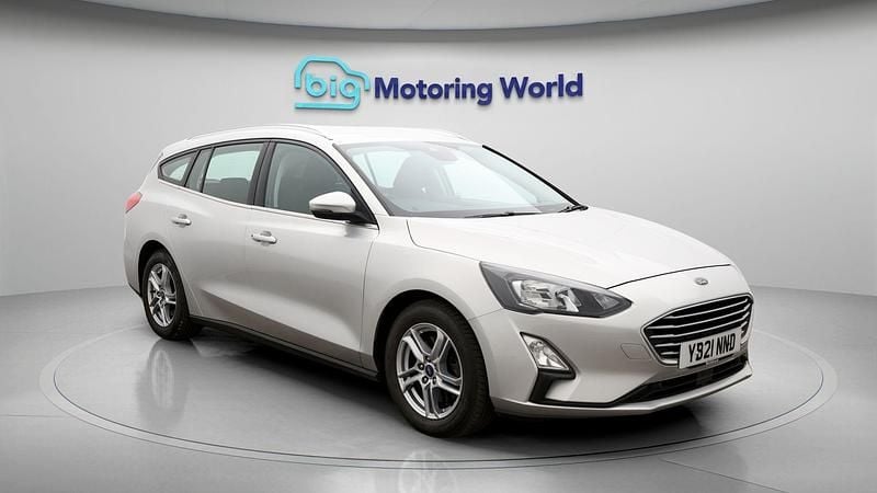 Used Ford Focus Zetec 120 HP (88 kW) 2021 Silver Estate