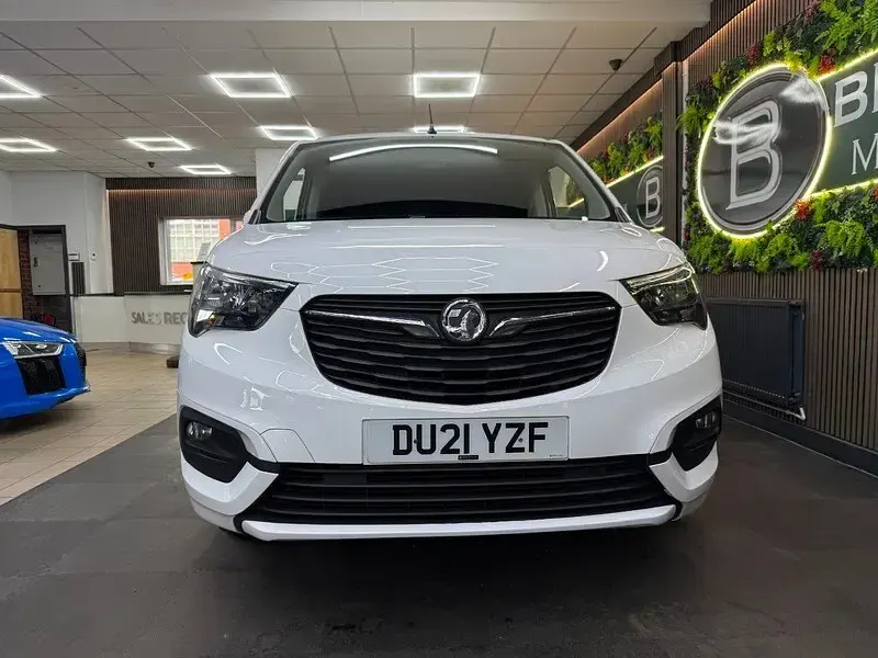 Used Vauxhall Combo Sportive 2021 White MPV