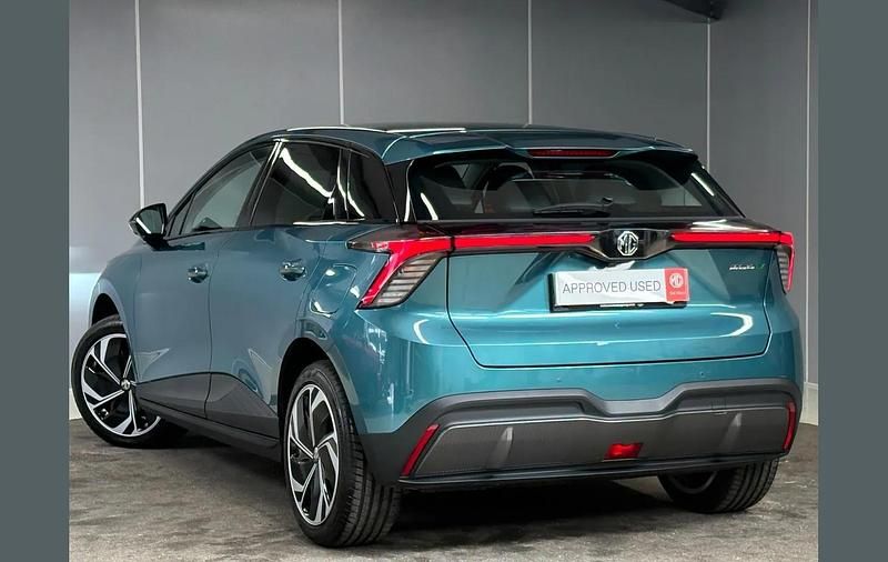 New MG MG4 EV 167 kW (228 HP) 2026 Green Hatchback