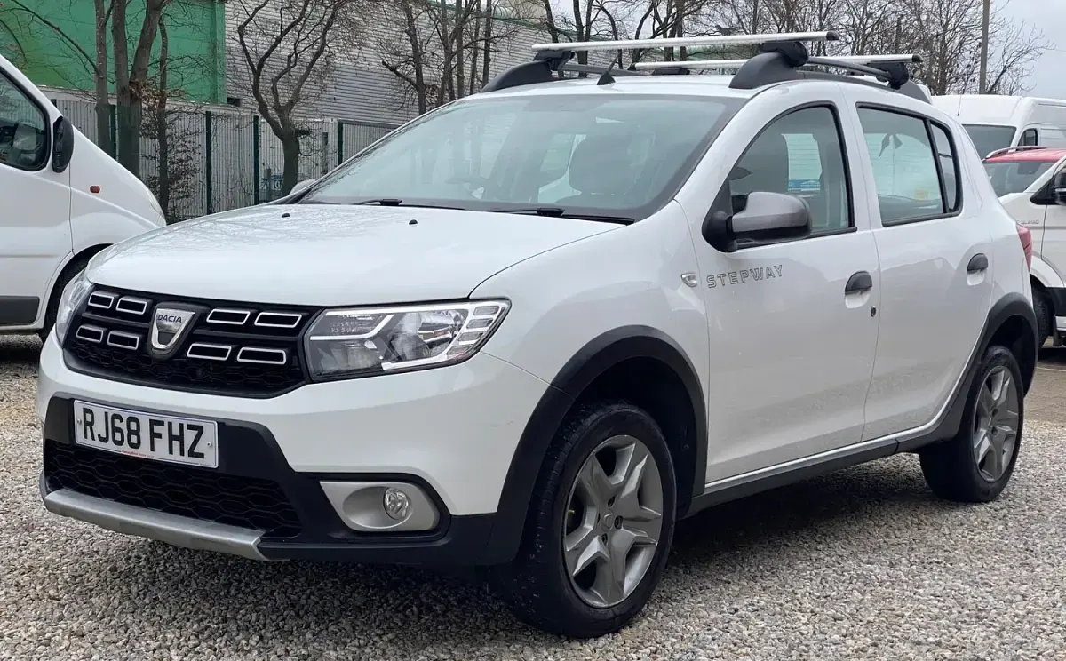 Used Dacia Sandero Comfort 2018 White Hatchback
