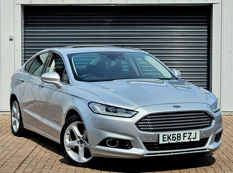 Silver Used 2019 Ford Mondeo Titanium Sedan | £8,495 (Good price) - Image 1/4