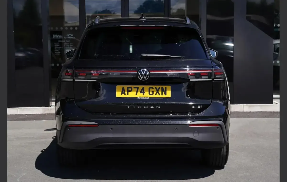 Used VW Tiguan Match 128 HP (94 kW) 2025 Black SUV