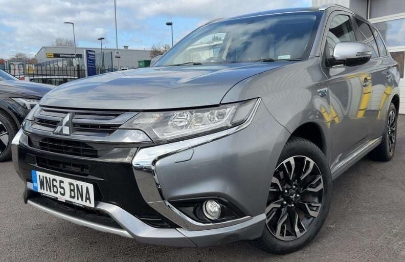 Used Mitsubishi Outlander P-HEV 2015 Grey SUV