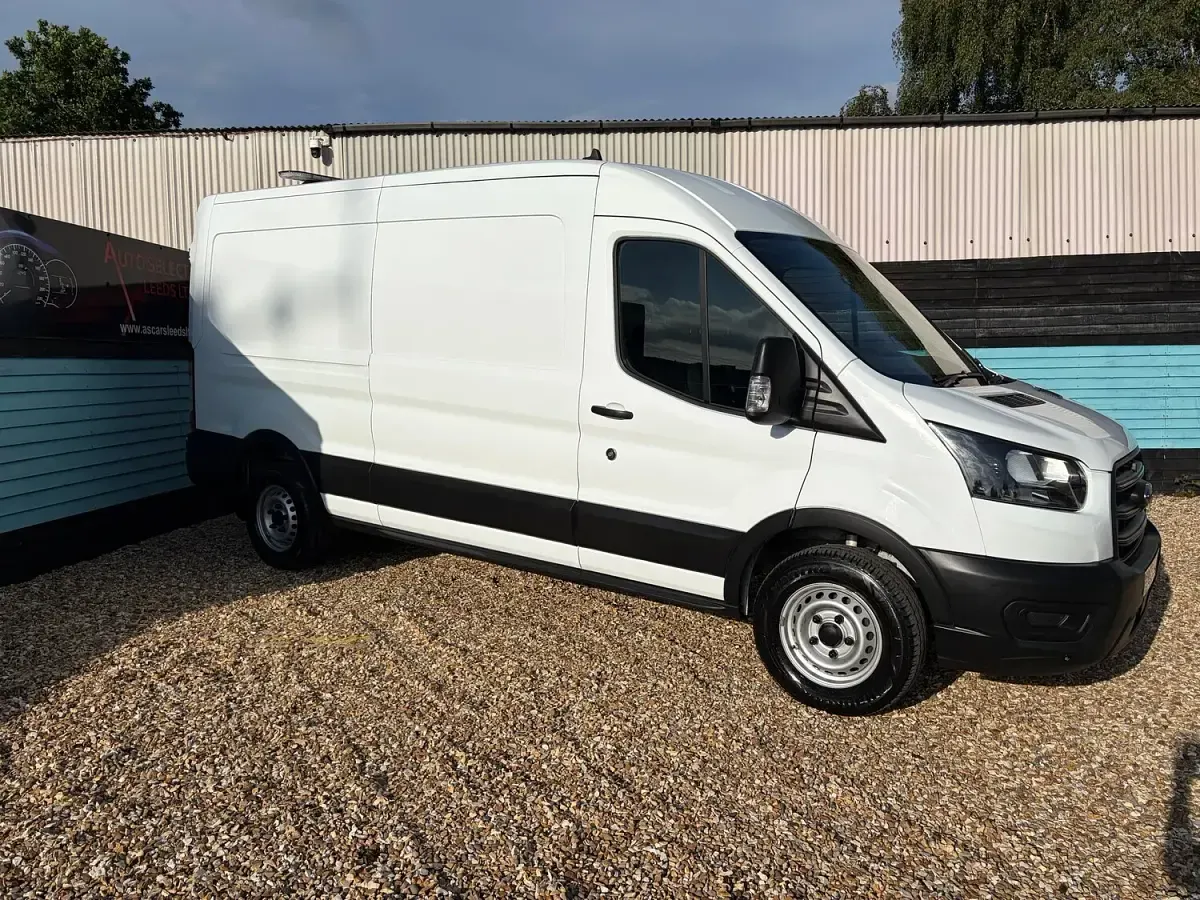 Used Ford Transit 130 HP (95 kW) 2020 White Van