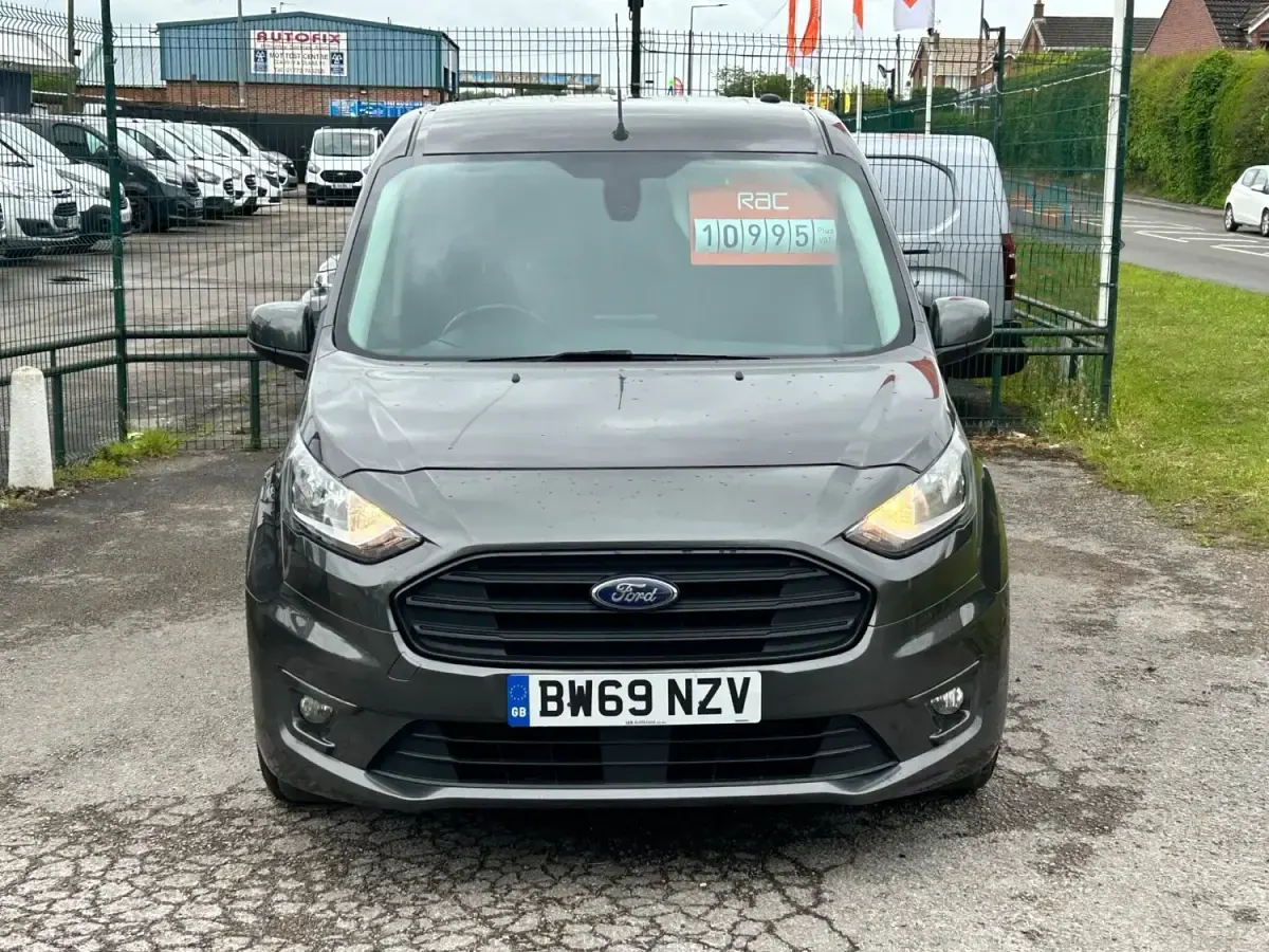 Used Ford Transit Connect Limited 120 HP (88 kW) 2020 Grey MPV