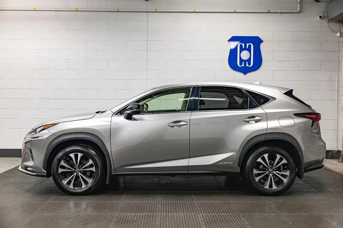 Used Lexus NX300h 197 HP (144 kW) 2020 Silver SUV
