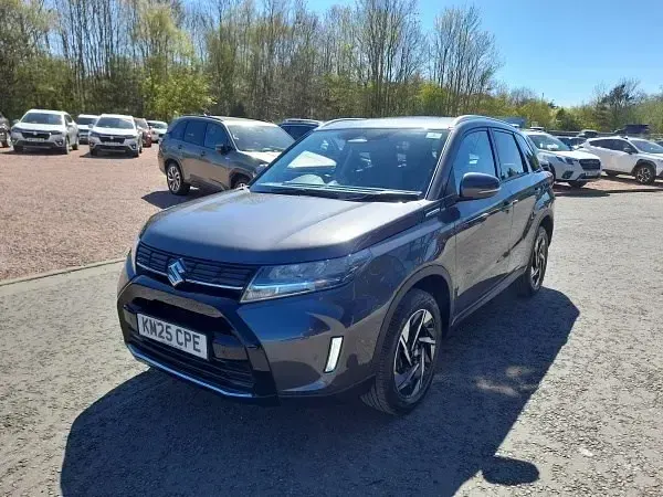 Używany Suzuki Vitara 129 KM (94 kW) 2025 Szary SUV