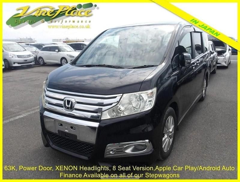 Używany Honda Stepwgn S 2011 Czarny Minivan